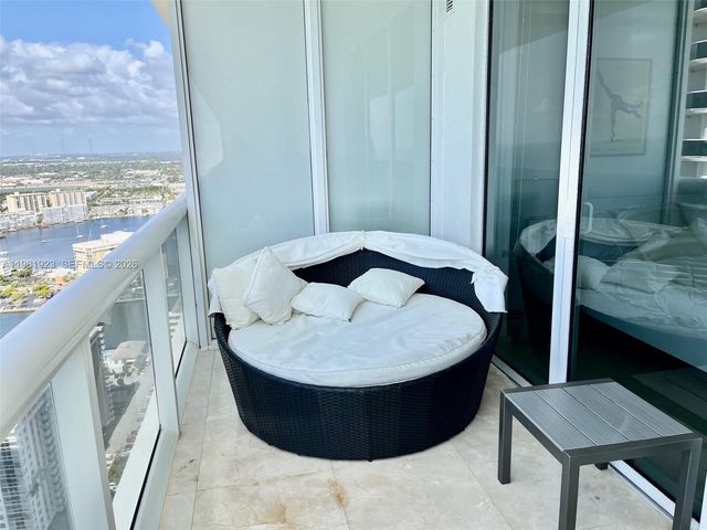 1830 S Ocean Dr 4004, Hallandale Beach, FL 33009