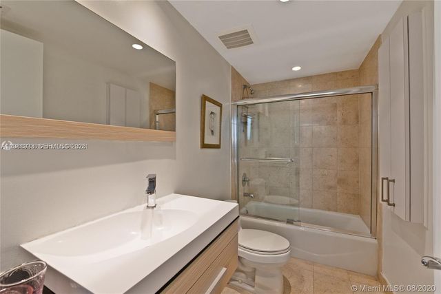 1830 S Ocean Dr 4004, Hallandale Beach, FL 33009