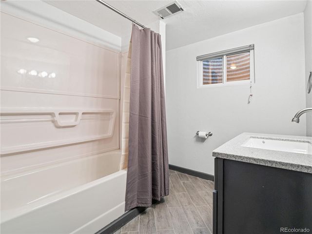 9265 W Kentucky Avenue, Lakewood, CO 80226