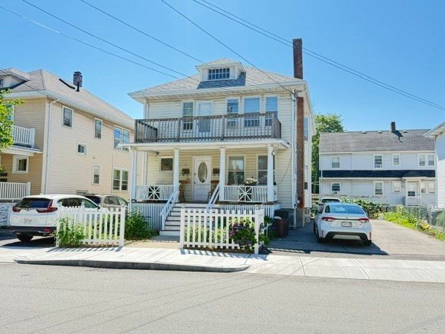 40 Woodbine St, Quincy, MA 02170