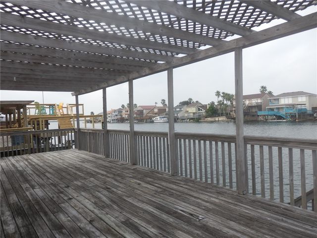 15305 Caravel Dr, Corpus Christi, TX 78418