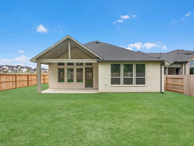 7058 North Lake Clopton Drive, Montgomery, TX 77316
