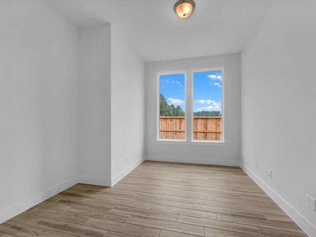 7058 North Lake Clopton Drive, Montgomery, TX 77316