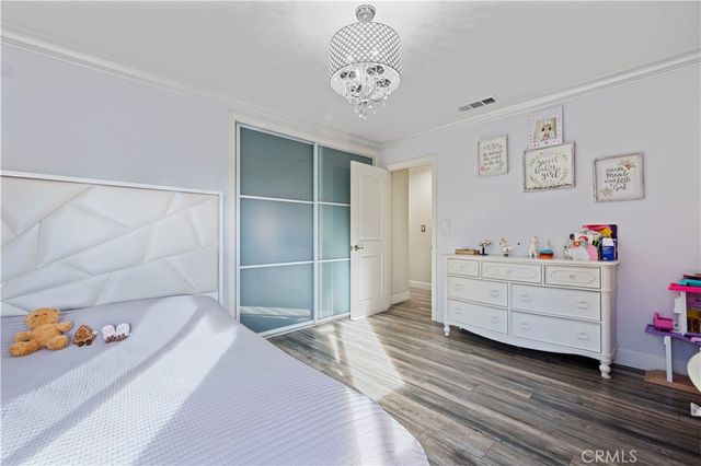 9434 Mclennan, Northridge, CA 91343