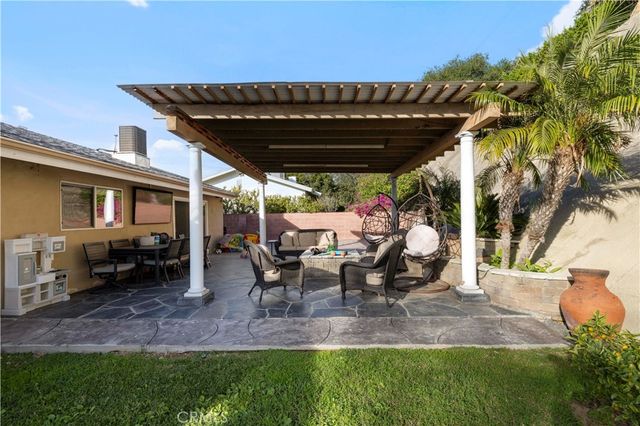 9434 Mclennan, Northridge, CA 91343