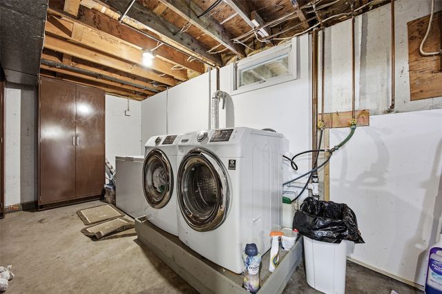 3429 Ridgecrest, North Liberty, IA 52317