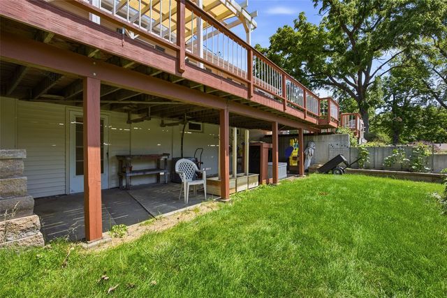 3429 Ridgecrest, North Liberty, IA 52317