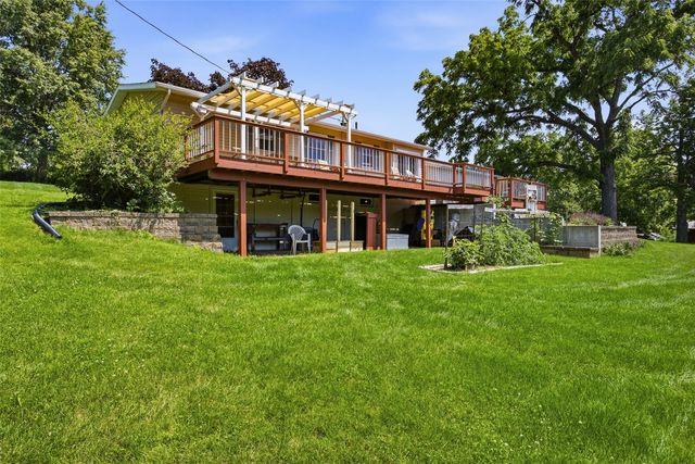 3429 Ridgecrest, North Liberty, IA 52317