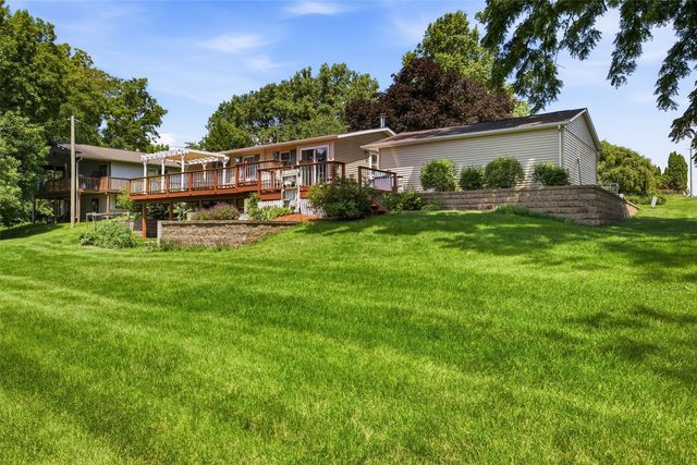 3429 Ridgecrest, North Liberty, IA 52317