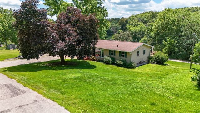 3429 Ridgecrest, North Liberty, IA 52317