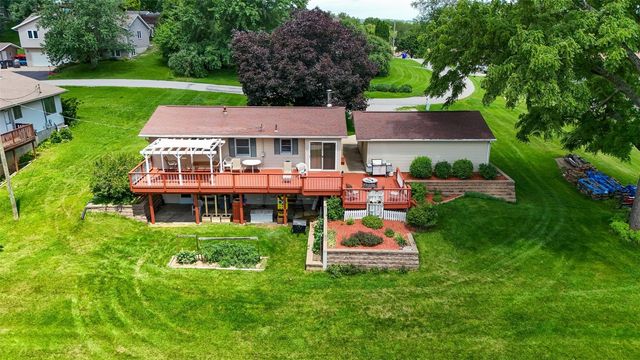 3429 Ridgecrest, North Liberty, IA 52317