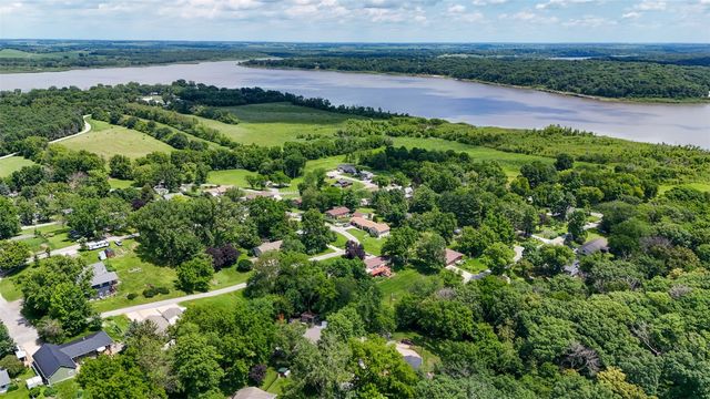 3429 Ridgecrest, North Liberty, IA 52317