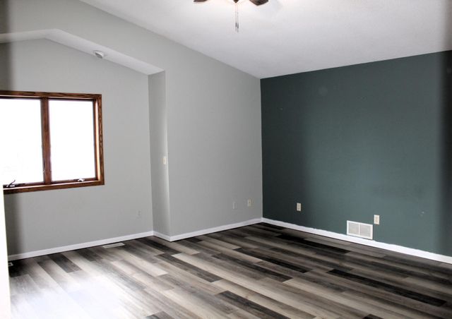 17042 250th Avenue, Paynesville, MN 56362