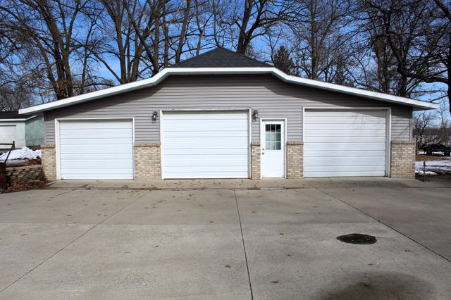 17042 250th Avenue, Paynesville, MN 56362