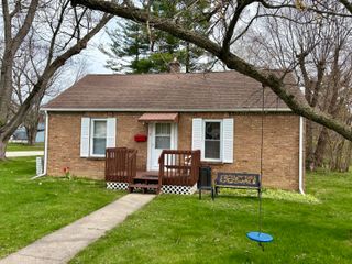 1208 Lafayette Street, Valparaiso, IN 46383