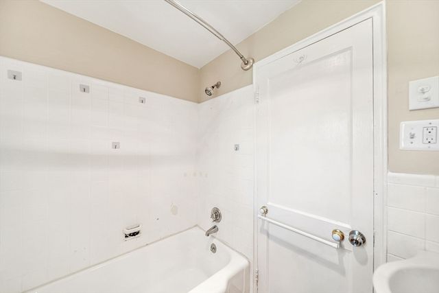 74 Duff St 74, Watertown, MA 02472