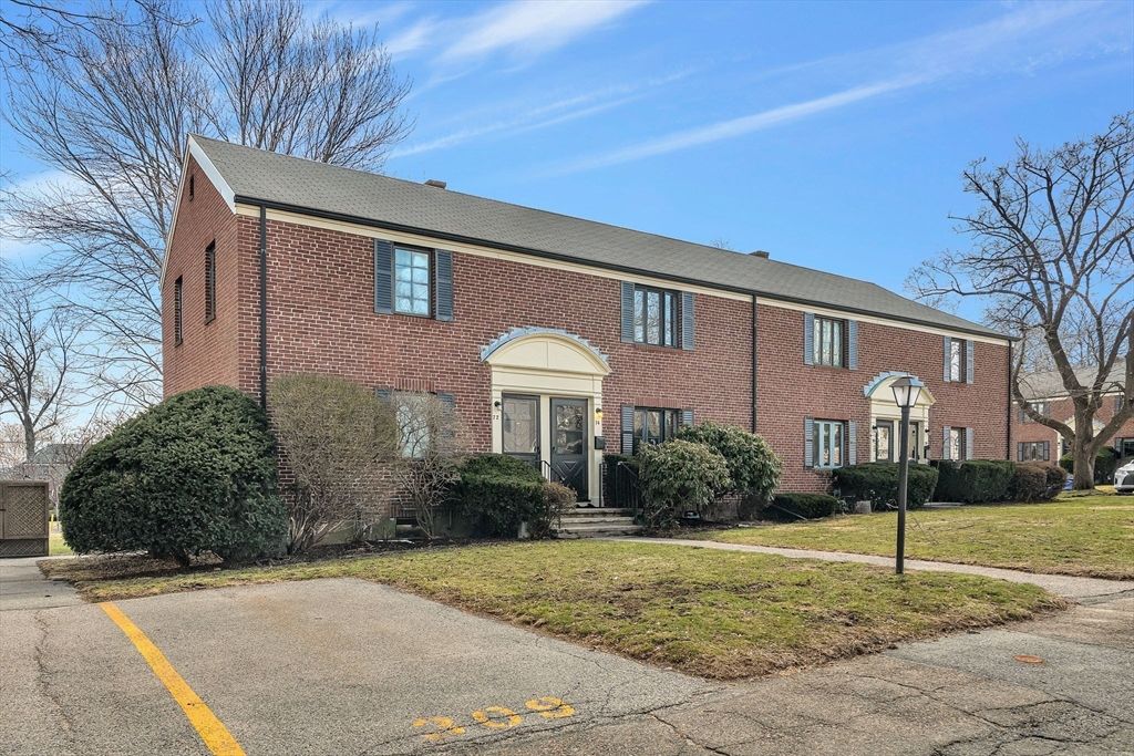 74 Duff St 74, Watertown, MA 02472