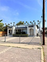 5112 S Van Ness, Los Angeles, CA 90062