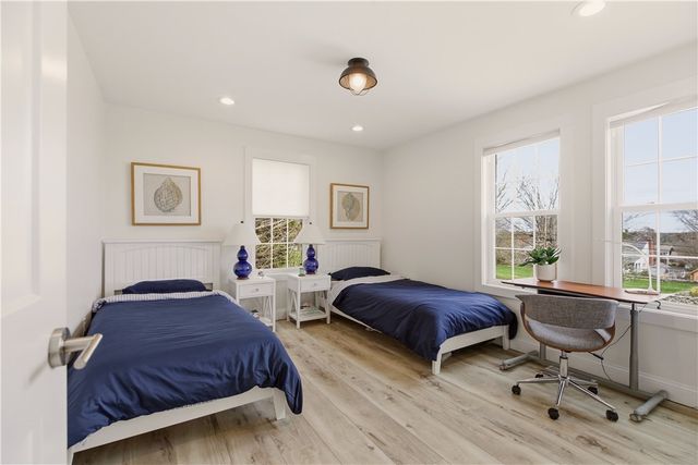 3 Baldwin Road, Middletown, RI 02842