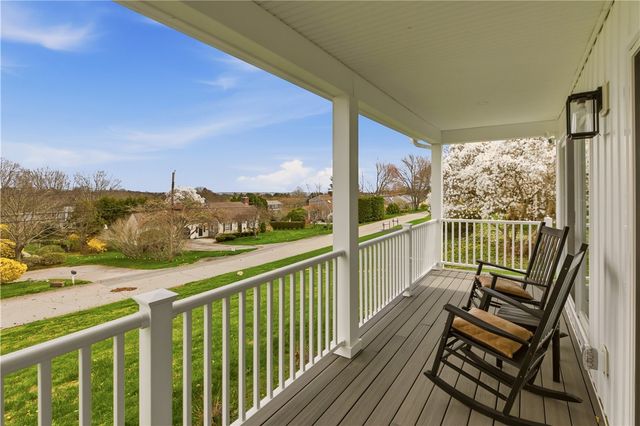 3 Baldwin Road, Middletown, RI 02842