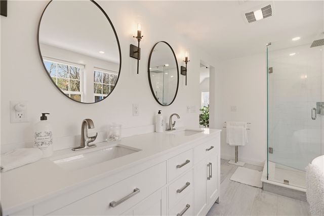 3 Baldwin Road, Middletown, RI 02842