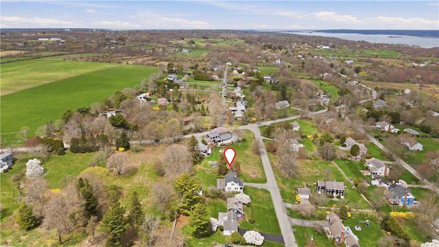 3 Baldwin Road, Middletown, RI 02842