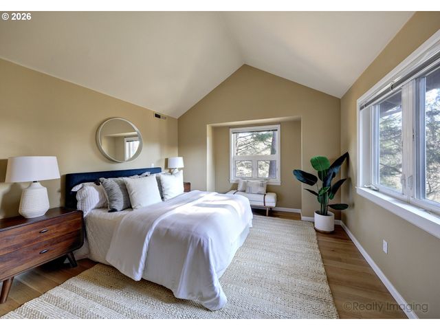 10205 Nw VILLAGE HEIGHTS Dr, Portland, OR 97229