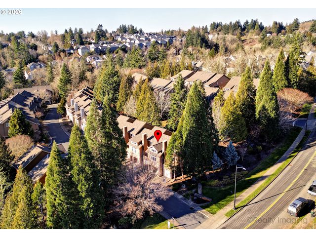 10205 Nw VILLAGE HEIGHTS Dr, Portland, OR 97229
