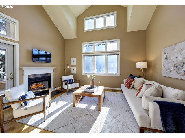 10205 Nw VILLAGE HEIGHTS Dr, Portland, OR 97229