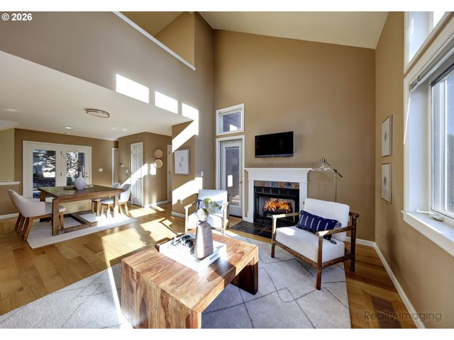 10205 Nw VILLAGE HEIGHTS Dr, Portland, OR 97229