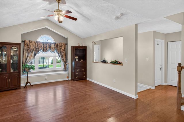 225 Rose CIRCLE, Richland, PA 15044