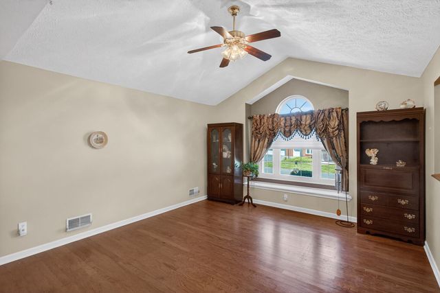 225 Rose CIRCLE, Richland, PA 15044