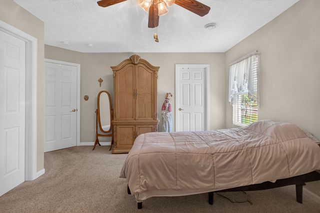225 Rose CIRCLE, Richland, PA 15044
