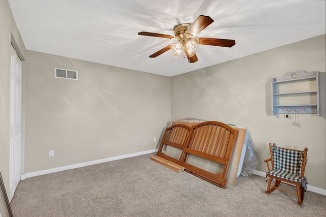 225 Rose CIRCLE, Richland, PA 15044