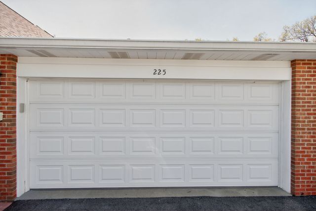 225 Rose CIRCLE, Richland, PA 15044