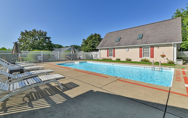 225 Rose CIRCLE, Richland, PA 15044