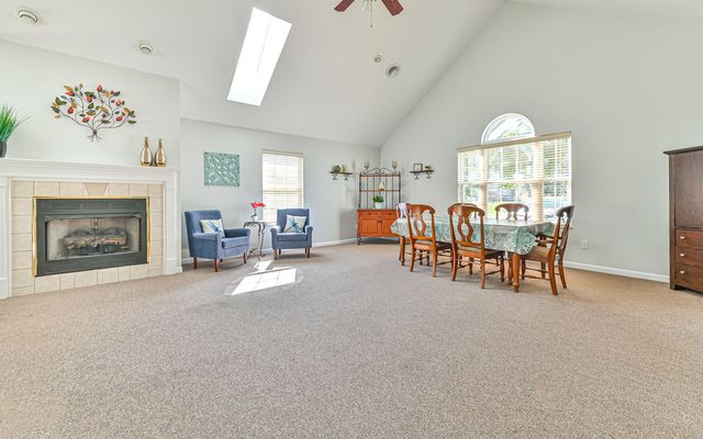 225 Rose CIRCLE, Richland, PA 15044