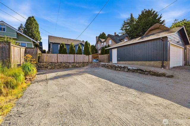 811 N L Street, Tacoma, WA 98403