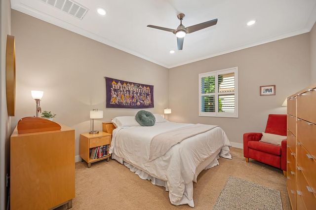 3231 Mckinley Village Way, Sacramento, CA 95816