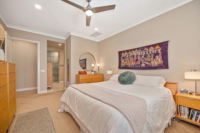 3231 Mckinley Village Way, Sacramento, CA 95816