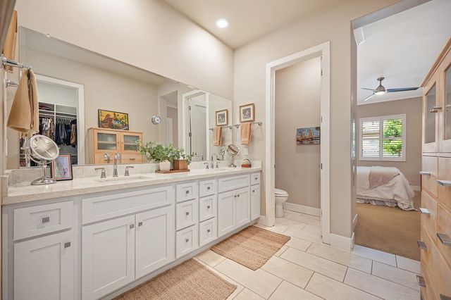 3231 Mckinley Village Way, Sacramento, CA 95816