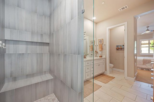 3231 Mckinley Village Way, Sacramento, CA 95816