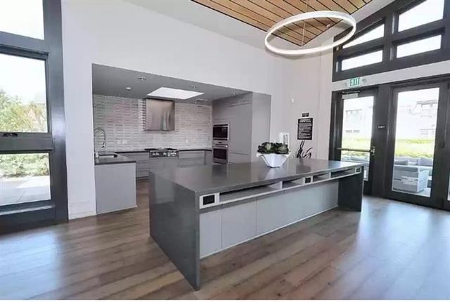 3231 Mckinley Village Way, Sacramento, CA 95816