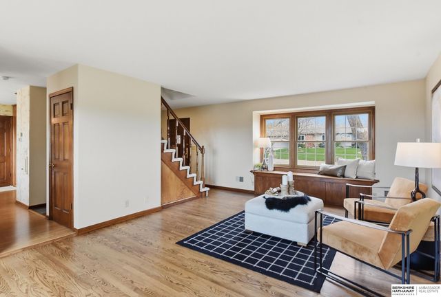 4948 N 105th Street, Omaha, NE 68134