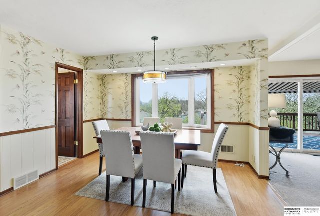 4948 N 105th Street, Omaha, NE 68134