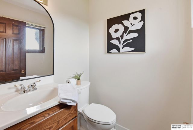 4948 N 105th Street, Omaha, NE 68134