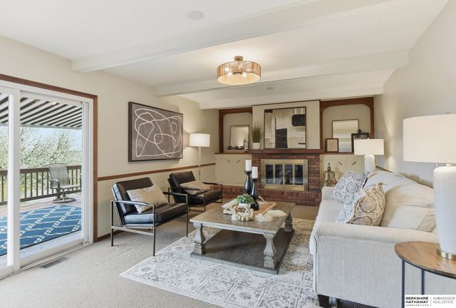 4948 N 105th Street, Omaha, NE 68134