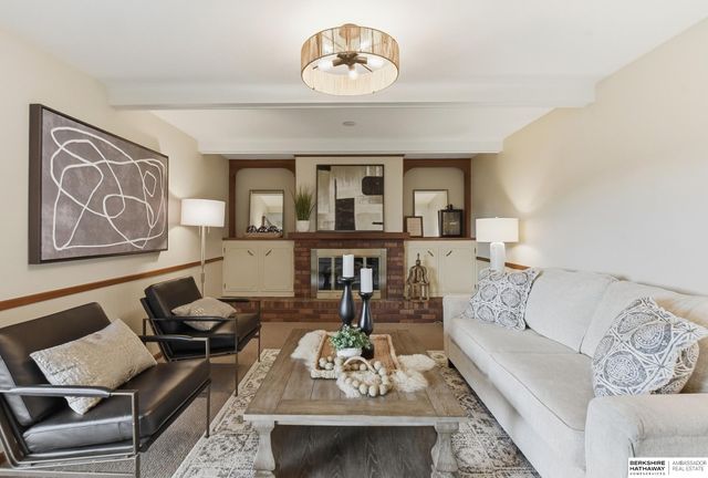 4948 N 105th Street, Omaha, NE 68134