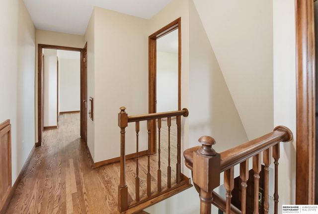 4948 N 105th Street, Omaha, NE 68134