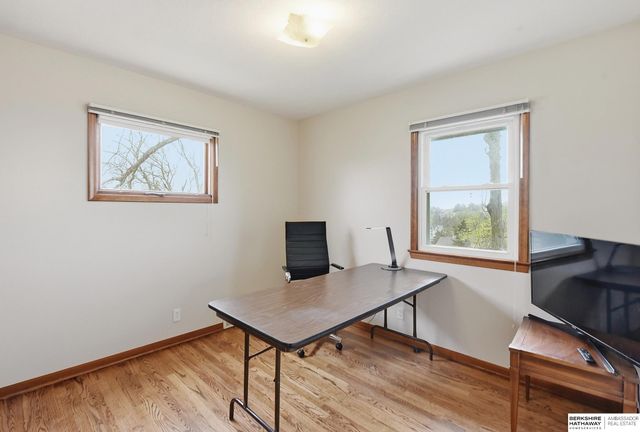 4948 N 105th Street, Omaha, NE 68134